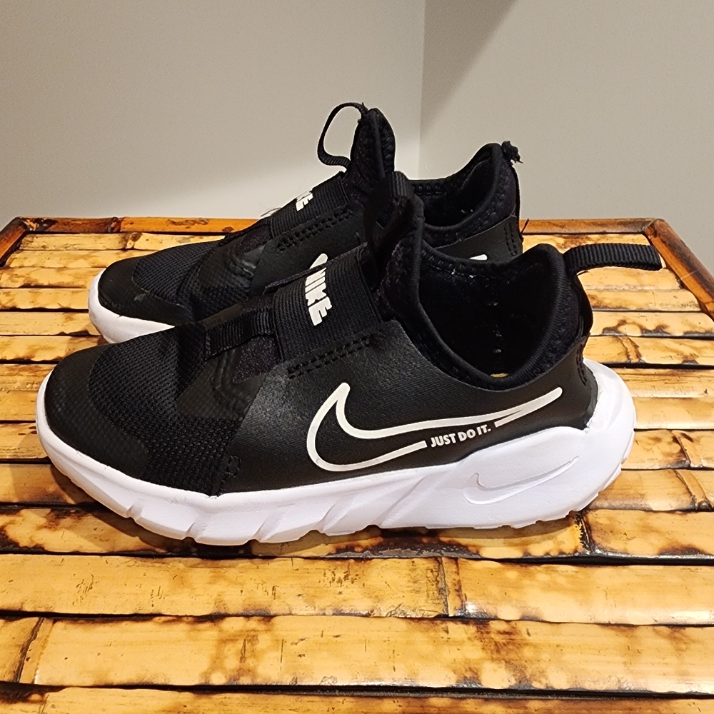 Kid's Nike Shoe